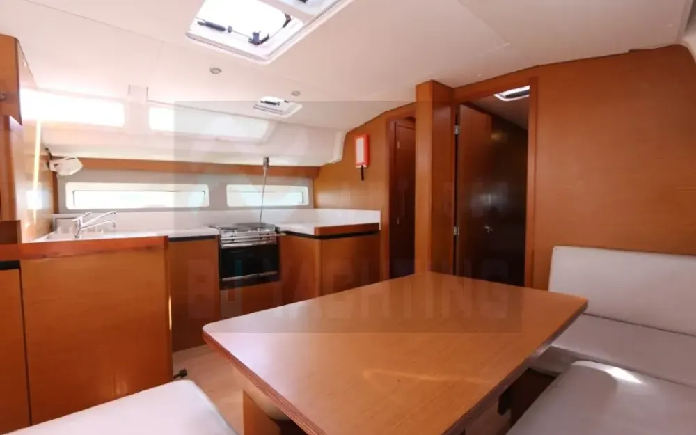 slider 7 Jeanneau Sun Odyssey 490