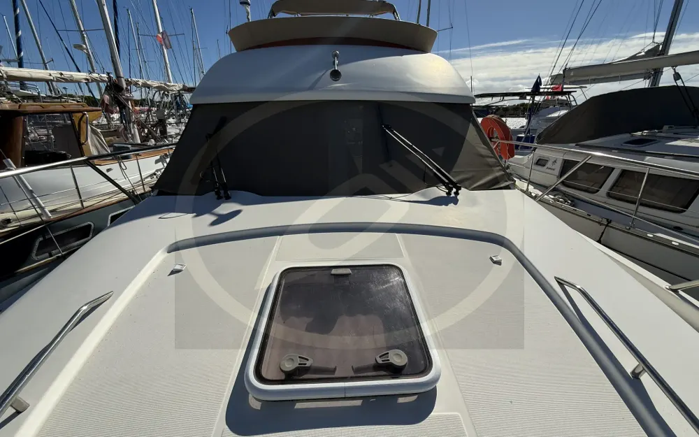 slider 11 Jeanneau Prestige 36