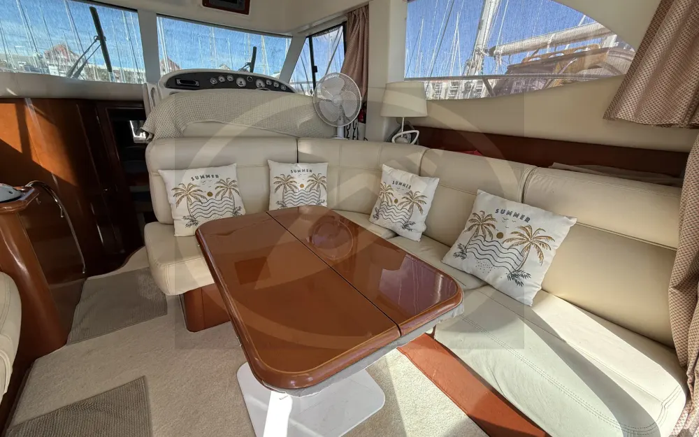 slider 15 Jeanneau Prestige 36