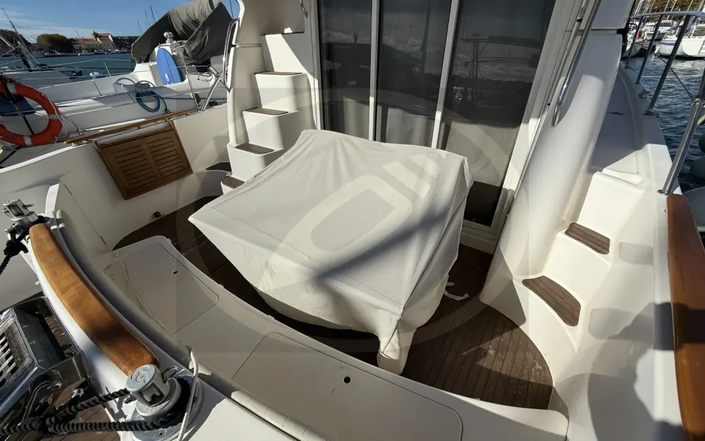 slider 39 Jeanneau Prestige 36