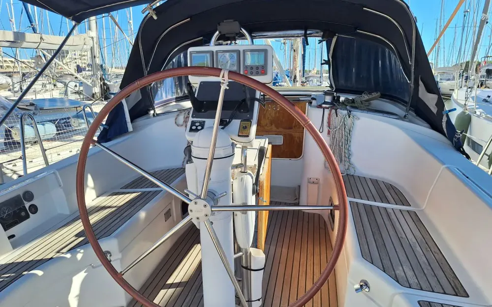 slider 10 Beneteau Oceanis 423Clipper