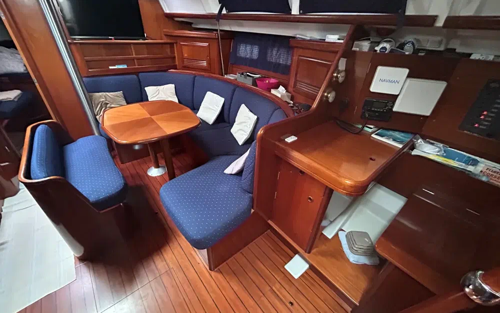 slider 3 Beneteau Oceanis 423