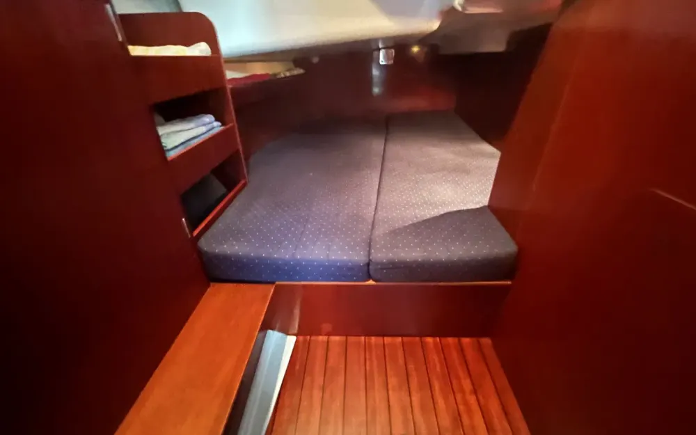 slider 5 Beneteau Oceanis 423Clipper