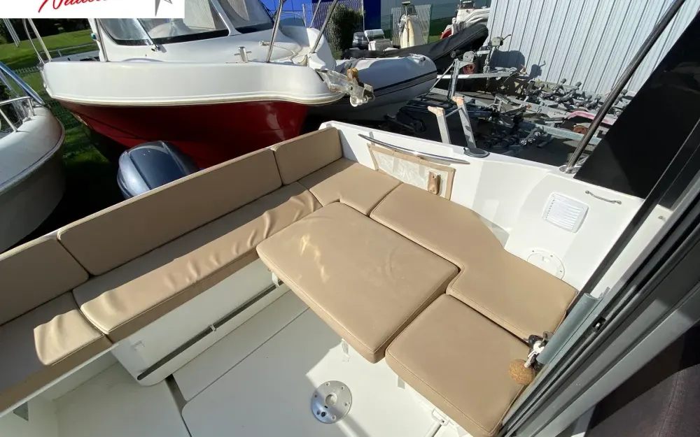 slider 9 Jeanneau Merry Fisher 645