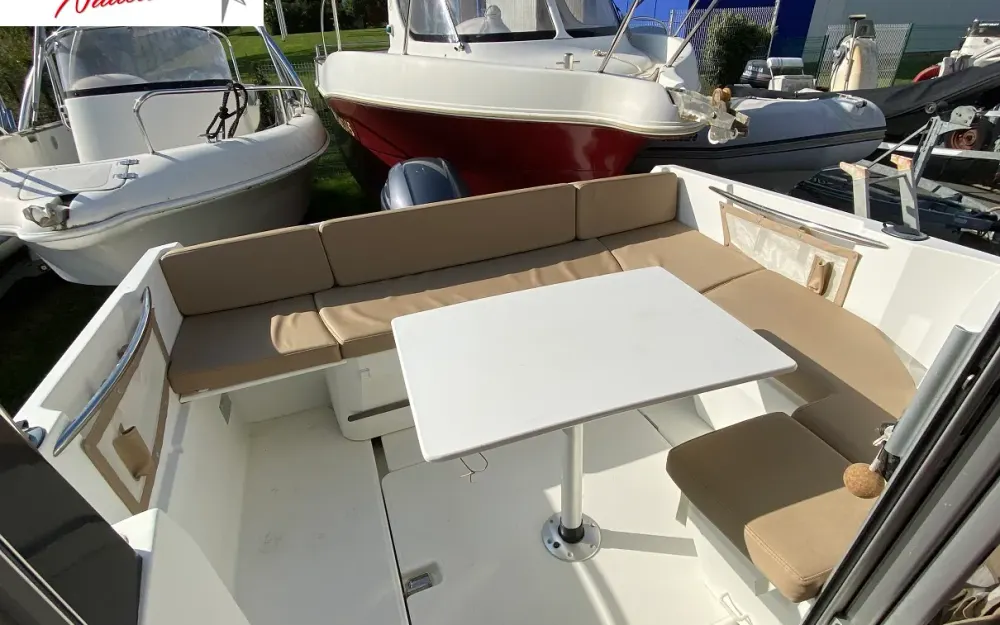 slider 7 Jeanneau Merry Fisher 645