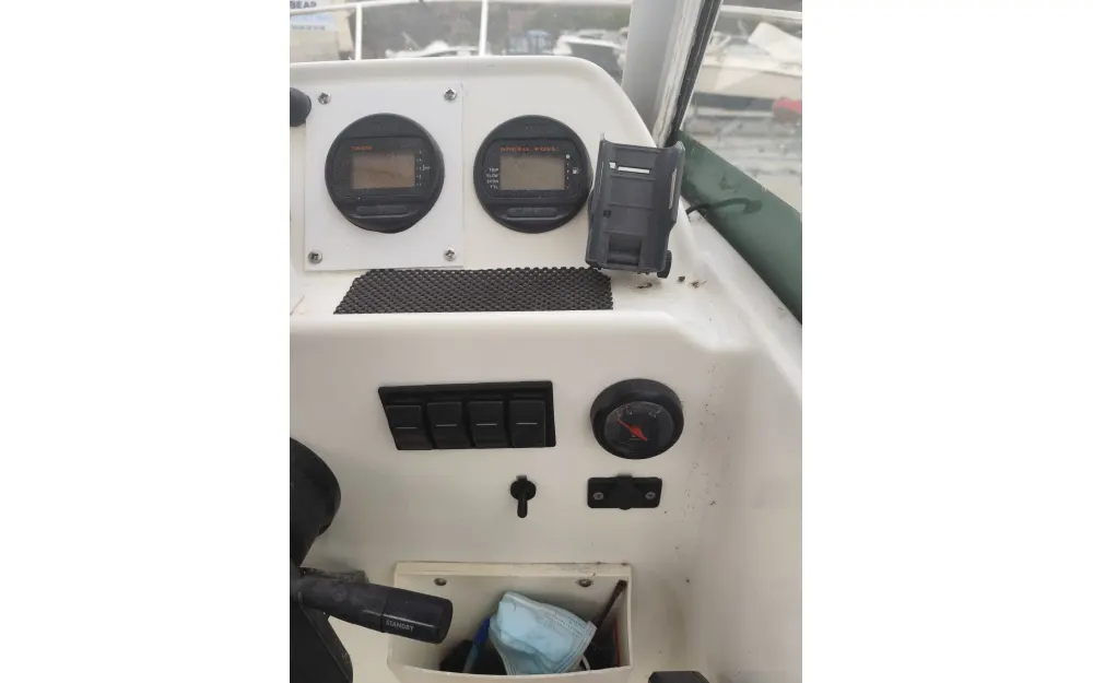 slider 12 Beneteau Antares 600 HB