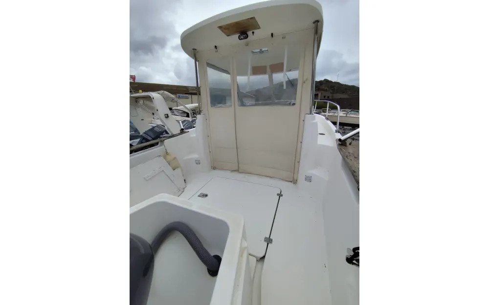 slider 4 Beneteau Antares 600 HB