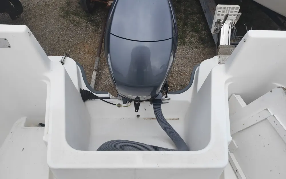 slider 8 Beneteau Antares 600 HB