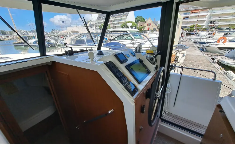 slider 12 Beneteau Swift Trawler 35