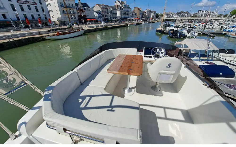 slider 21 Beneteau Swift Trawler 35