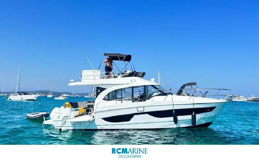 slider 12 Beneteau Antares 11 Fly