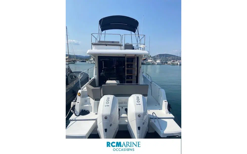 slider 2 Beneteau Antares 11