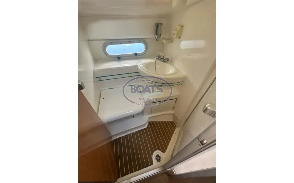 slider 10 Sealine Statesman 330