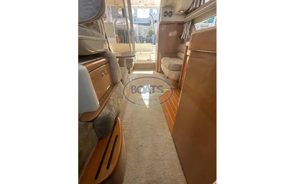 slider 4 Sealine Statesman 330