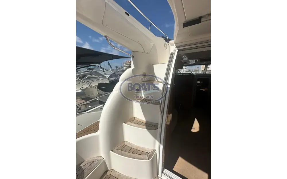 slider 5 Sealine Statesman 330