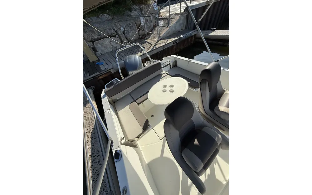 slider 3 Jeanneau Cap Camarat 7.5 CC