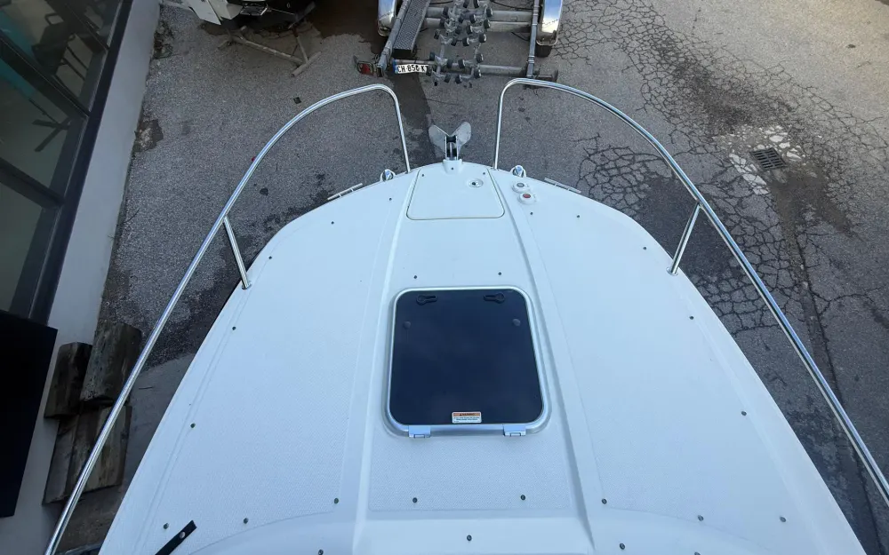 slider 9 Bayliner VR5 Cuddy OB