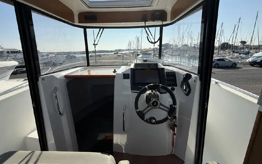 slider 6 Beneteau Barracuda 7