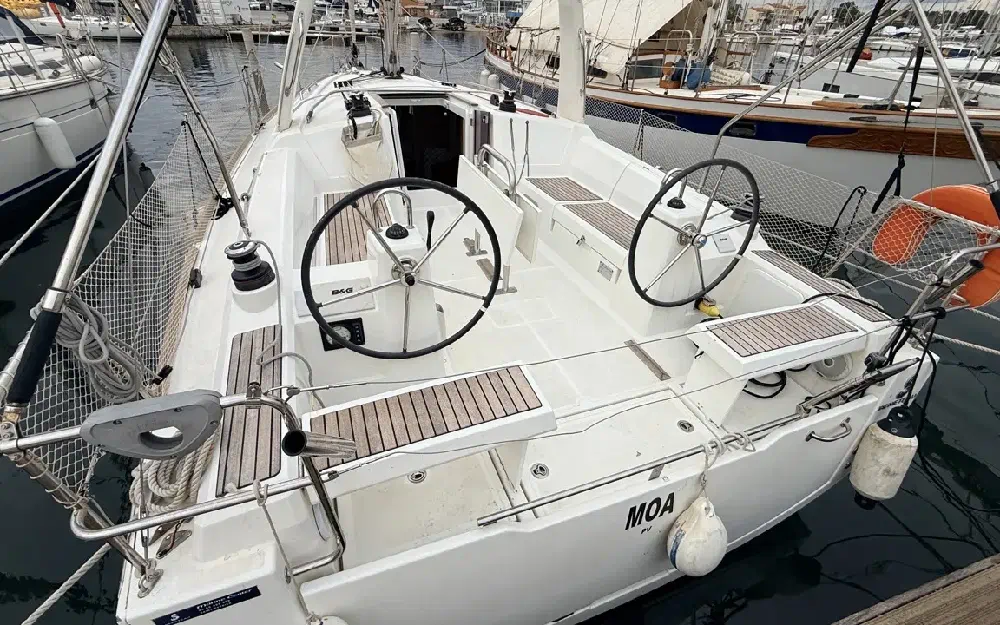 slider 4 Beneteau Oceanis 35.1