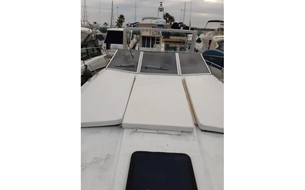 slider 9 Sunseeker Travado 40