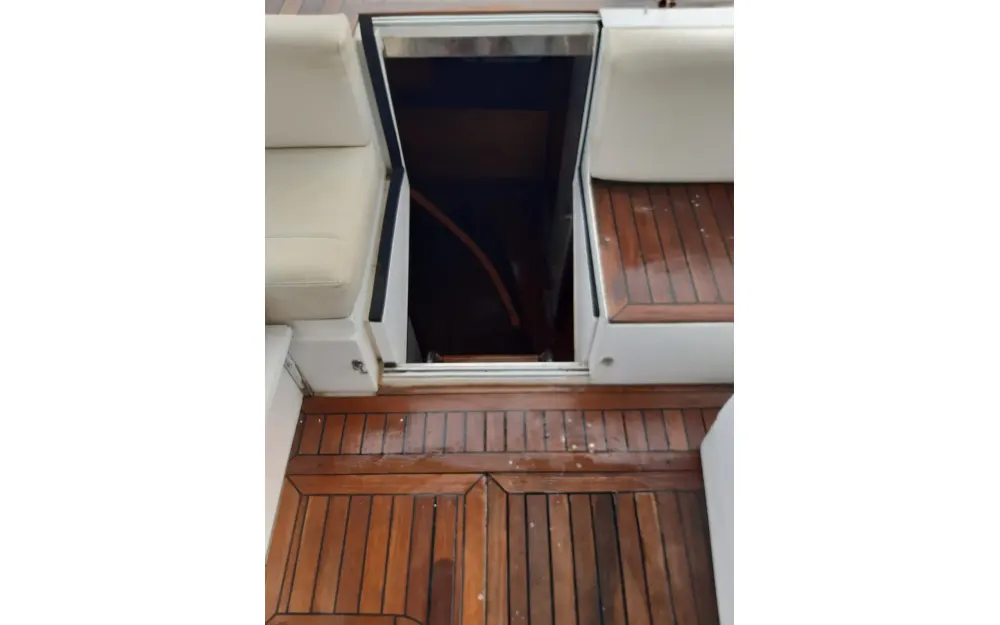 slider 11 Sunseeker Travado 40