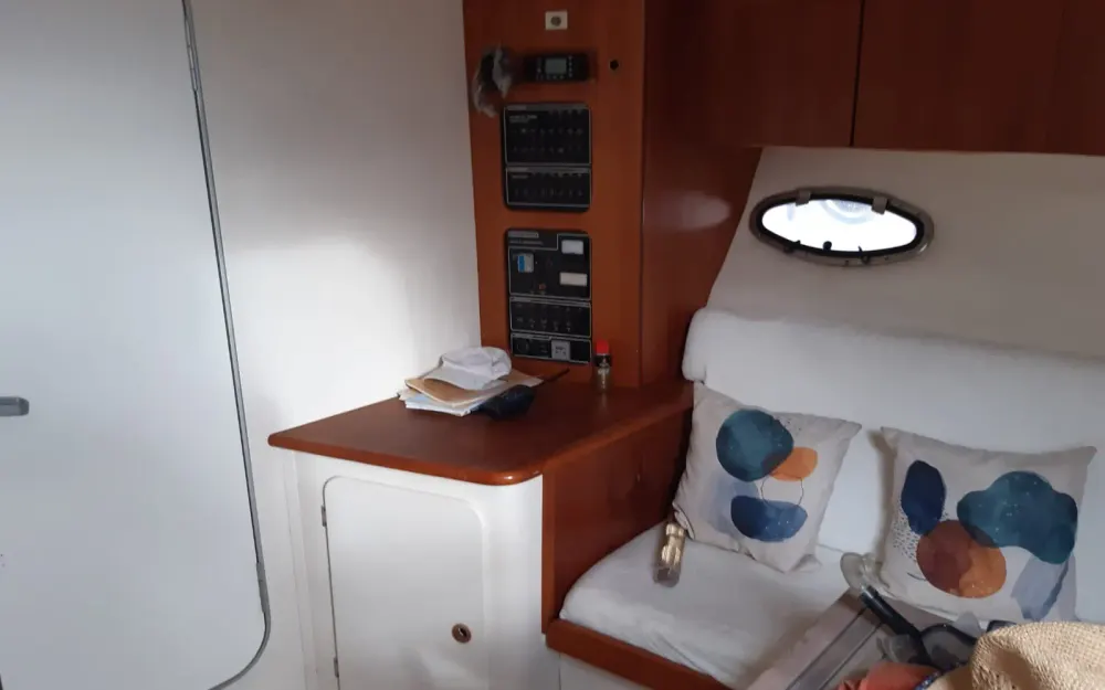 slider 23 Sunseeker Travado 40