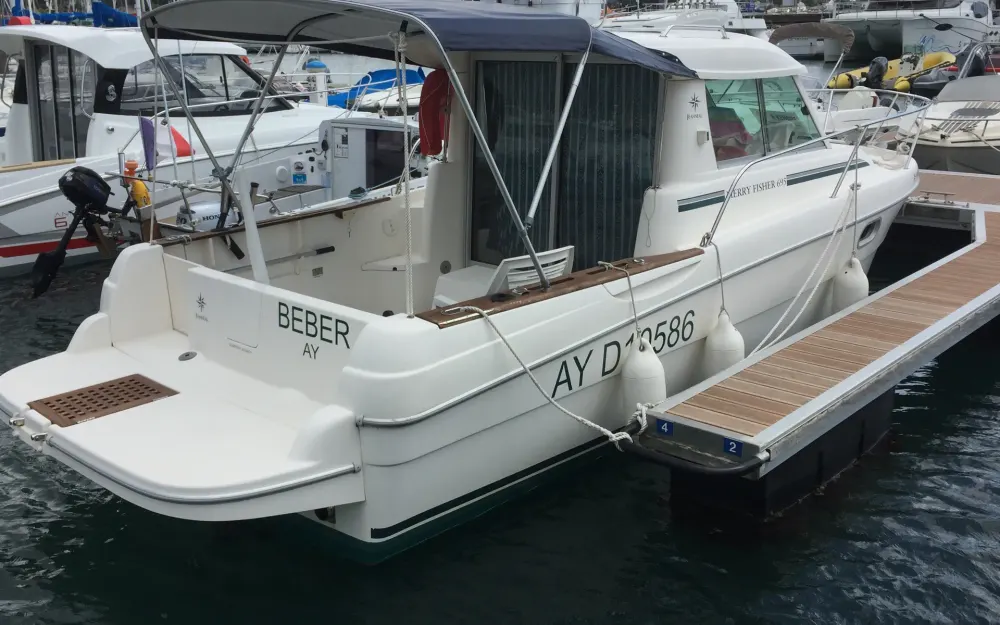 slider 5 Jeanneau Merry Fisher 695