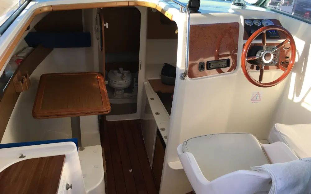 slider 7 Jeanneau Merry Fisher 695