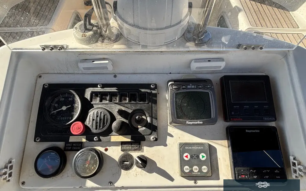 slider 28 Beneteau Oceanis 411