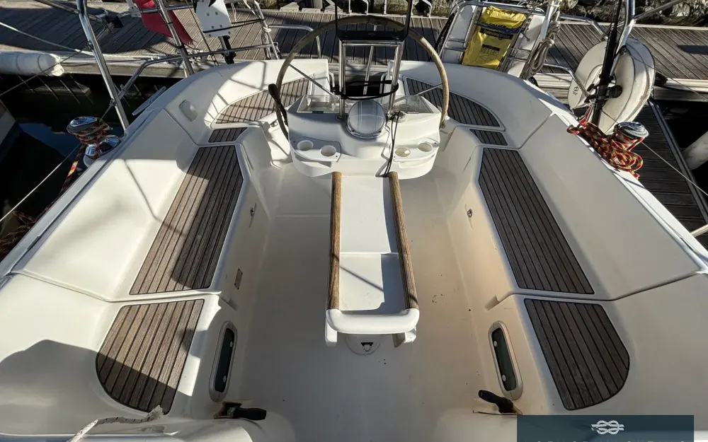 slider 33 Beneteau Oceanis 411