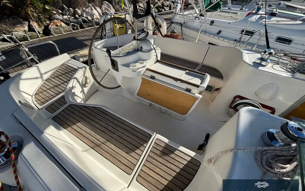 slider 34 Beneteau Oceanis 411
