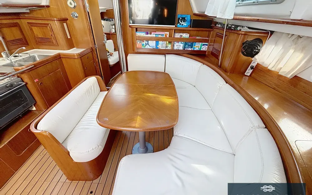 slider 3 Beneteau Oceanis 411