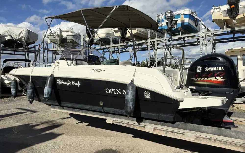 slider 2 Pacific Craft  670 Open