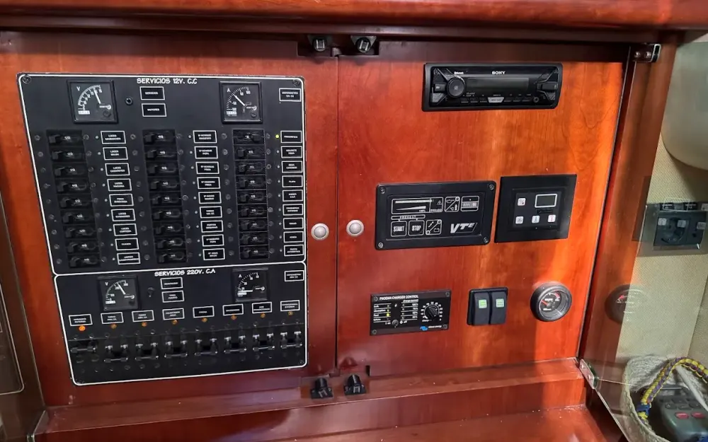 slider 14 Moa Technica Platinum 40