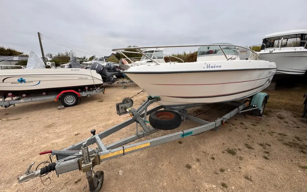 slider 0 B2 Marine Cap Ferret 550