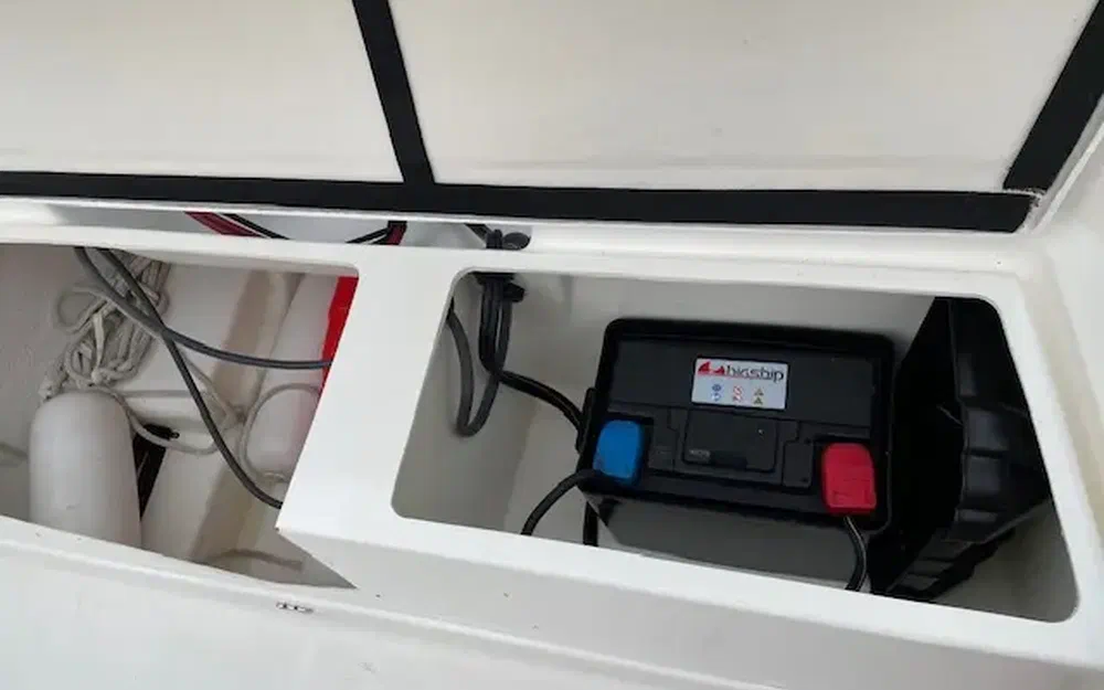 slider 16 B2 Marine Cap Ferret 550