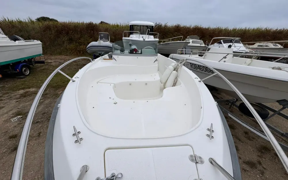 slider 5 B2 Marine Cap Ferret 550