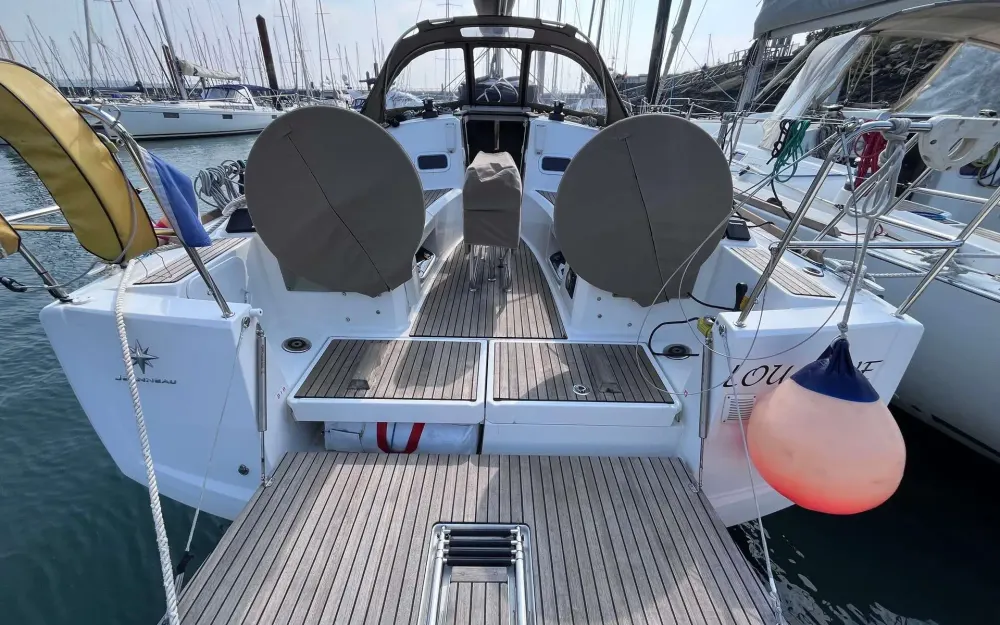 slider 5 Jeanneau Sun Odyssey 349