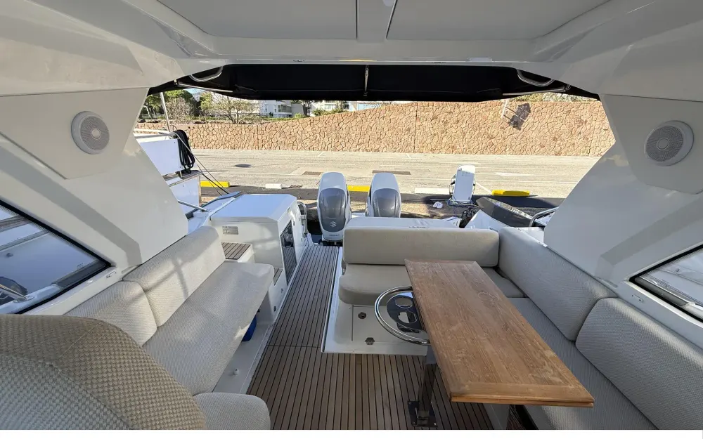slider 4 Beneteau Gran Turismo 36