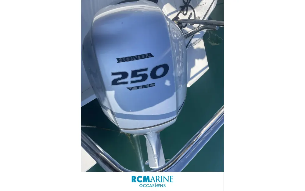 slider 4 Beneteau Flyer 7.7 SUNdeck