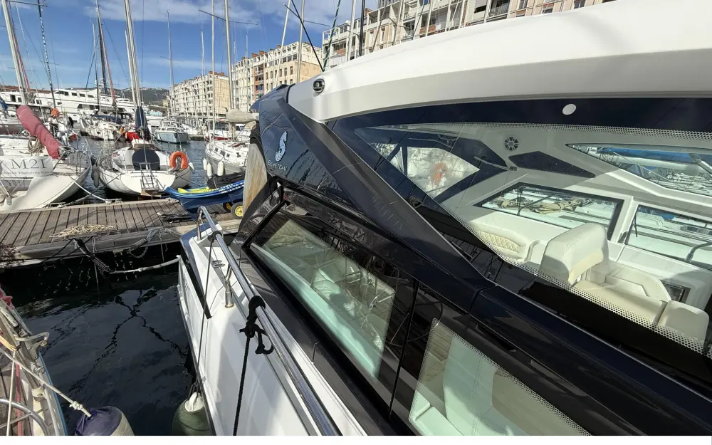 slider 26 Beneteau Gran Turismo 40