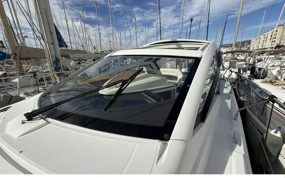 slider 27 Beneteau Gran Turismo 40