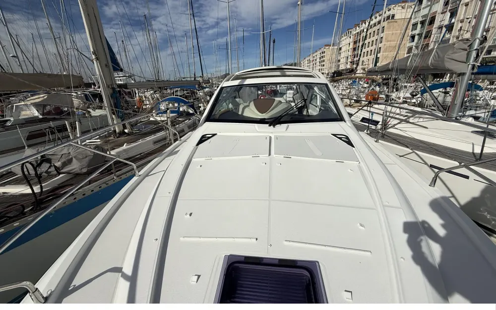 slider 28 Beneteau Gran Turismo 40