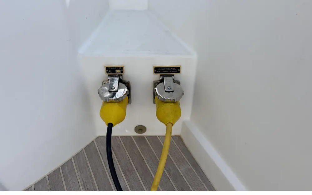 slider 31 Beneteau Gran Turismo 40