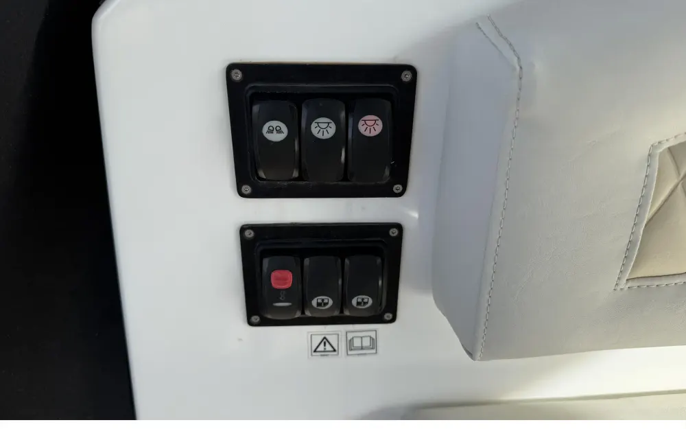 slider 34 Beneteau Gran Turismo 40