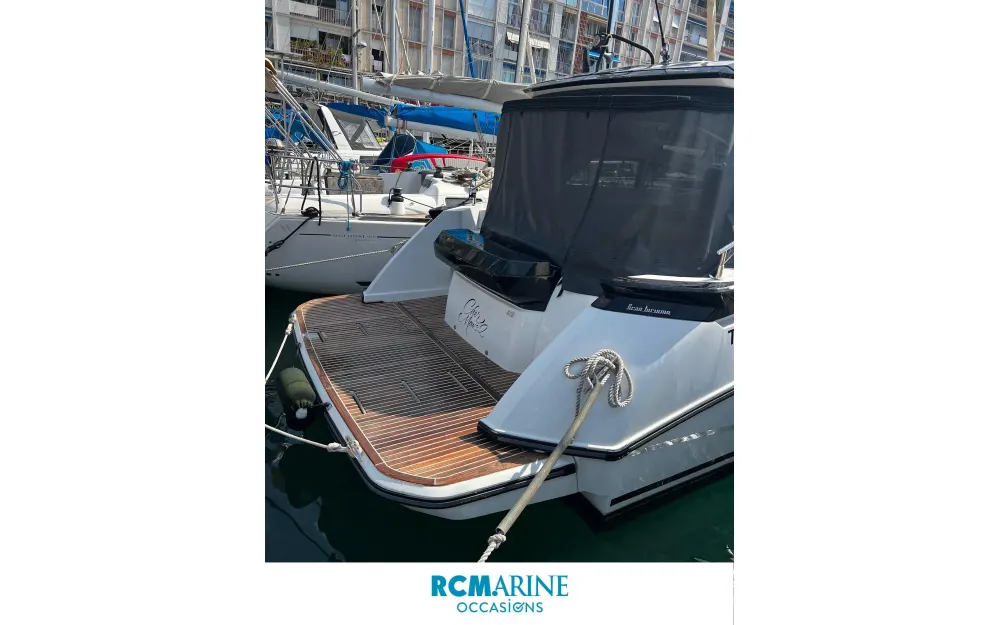 slider 7 Beneteau Gran Turismo 40