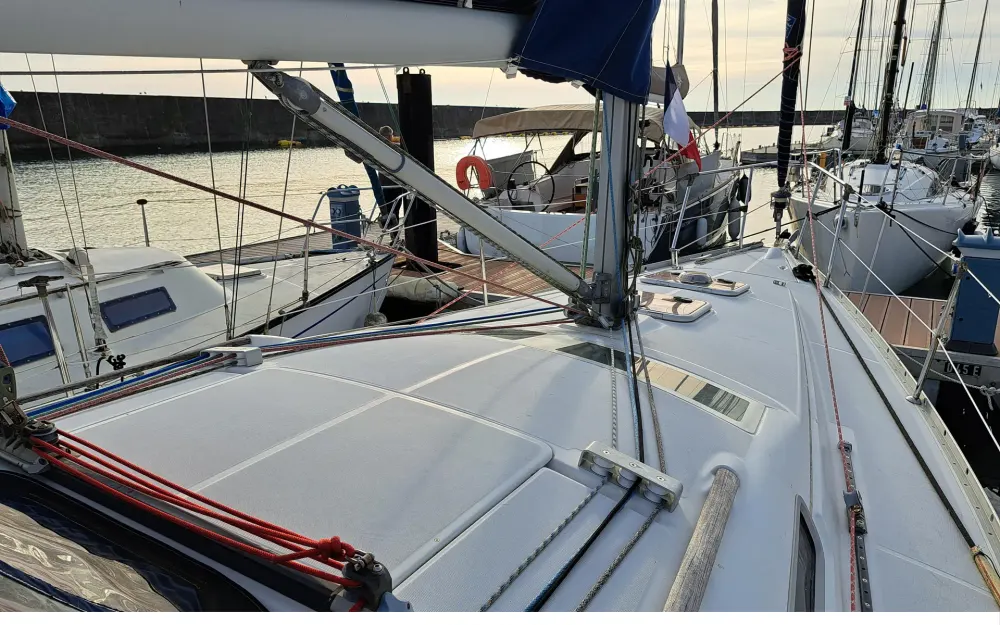 slider 11 Beneteau Oceanis 323 Clipper