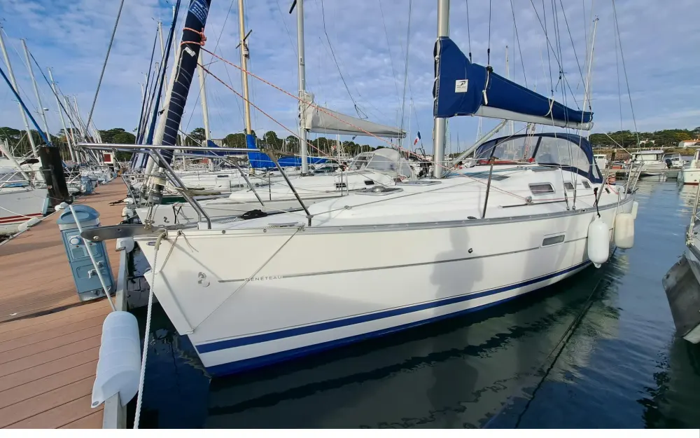 slider 3 Beneteau Oceanis 323 Clipper