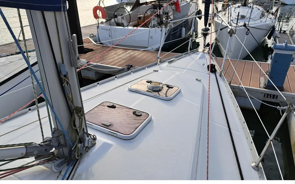 slider 7 Beneteau Oceanis 323 Clipper