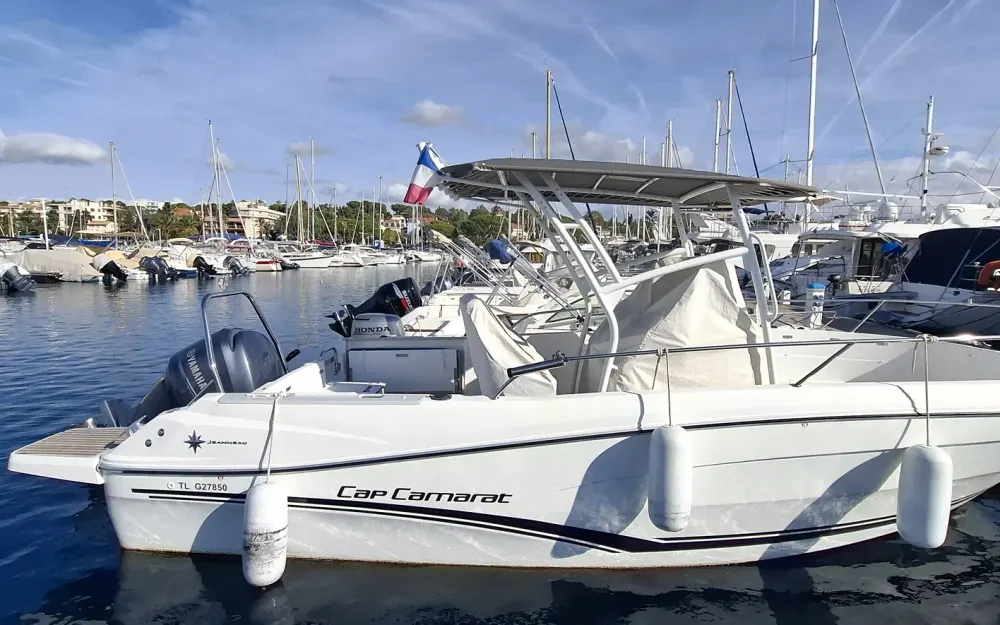 slider 3 Jeanneau Cap Camarat 7.5 CC